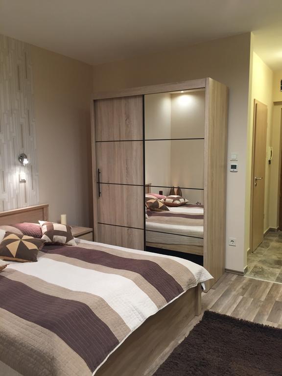 Appartement Solaris-Szeged Apartman Extérieur photo
