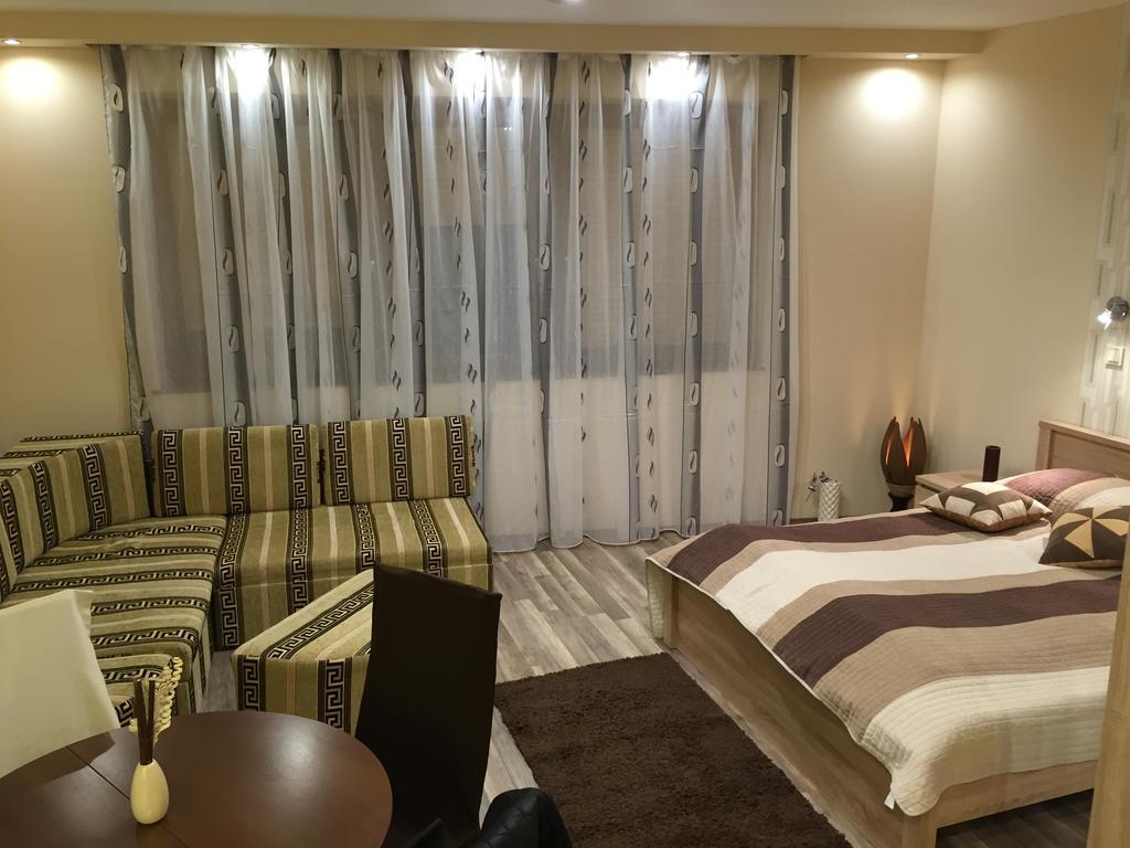 Appartement Solaris-Szeged Apartman Extérieur photo